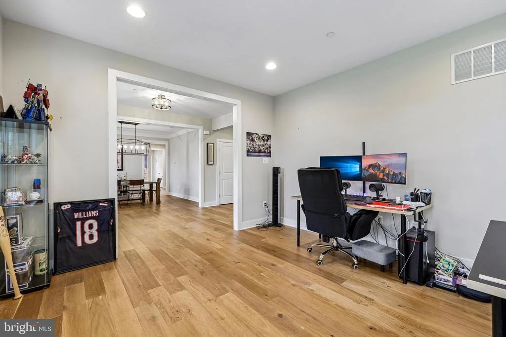 Photo of 1310 HOOK ROAD