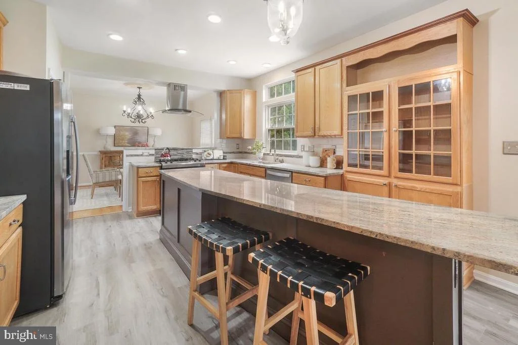 Photo of 4903 SUTHERLAND DRIVE