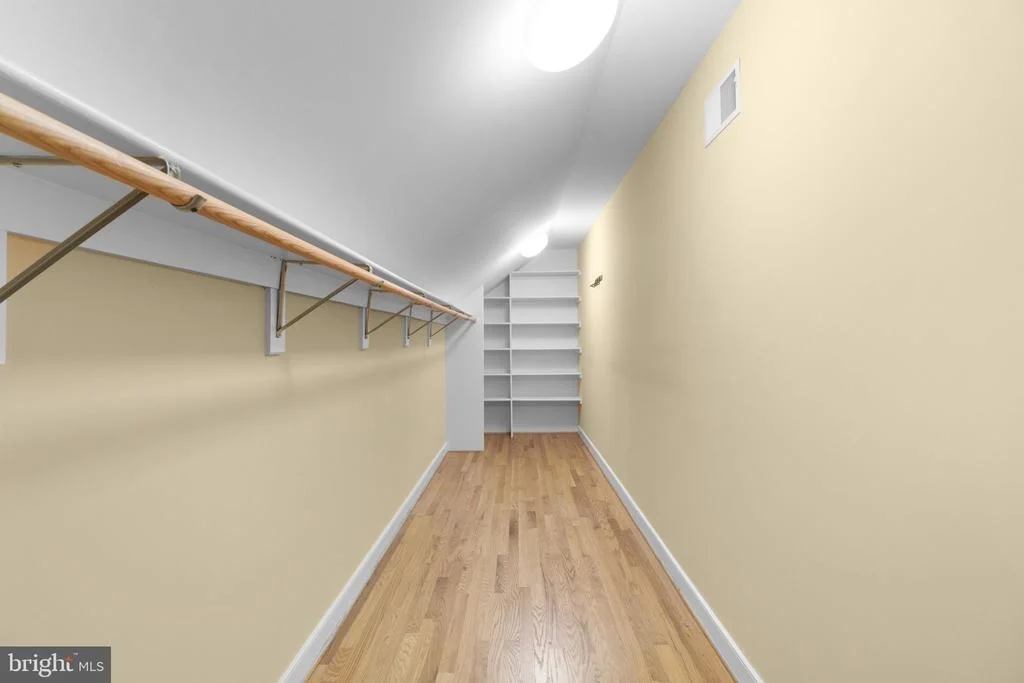 Photo of 11210 SHADOWMERE MEWS