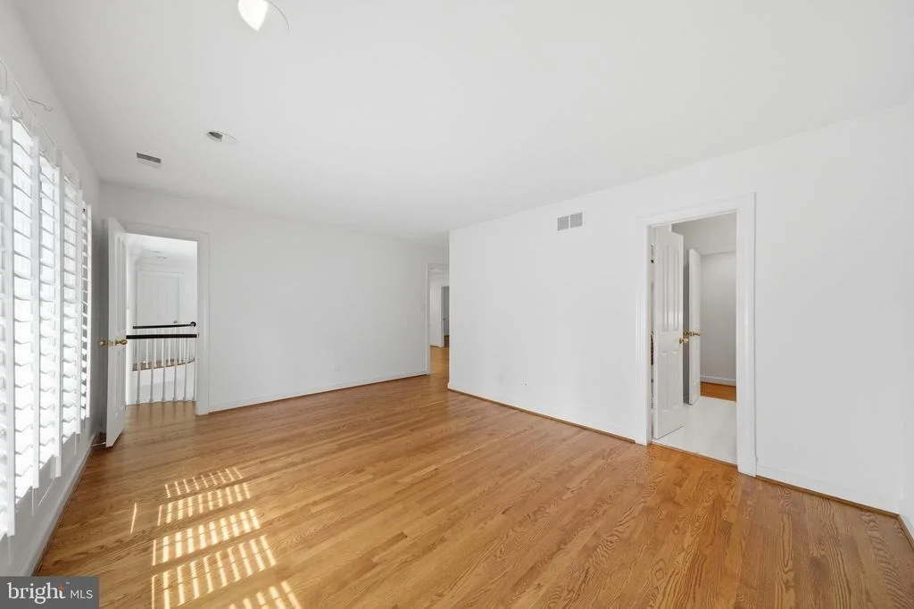 Photo of 9801 BENTCROSS DRIVE