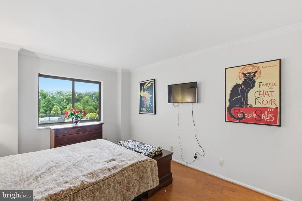 Photo of Unit 608 at 5903 MOUNT EAGLE DRIVE