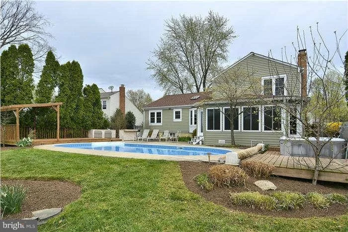 Photo of 17312 EVANGELINE LANE