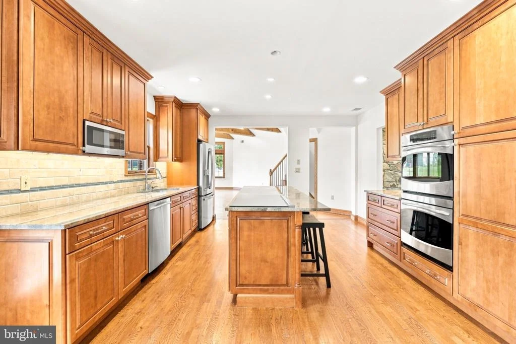 Photo of 318 DUXBURY ROAD