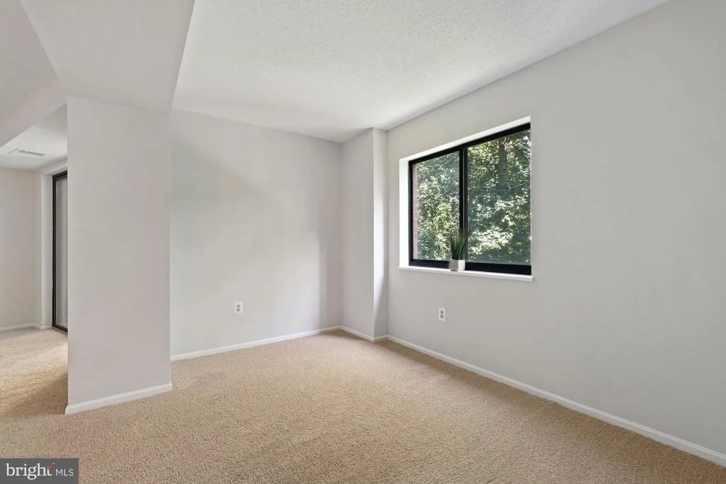 Photo of Unit 4604 at 15100 INTERLACHEN DRIVE