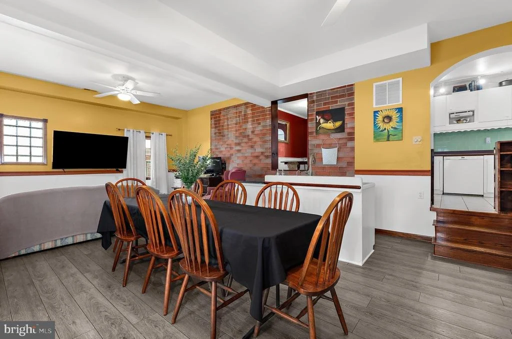 Photo of 545 FOREST VIEW ROAD