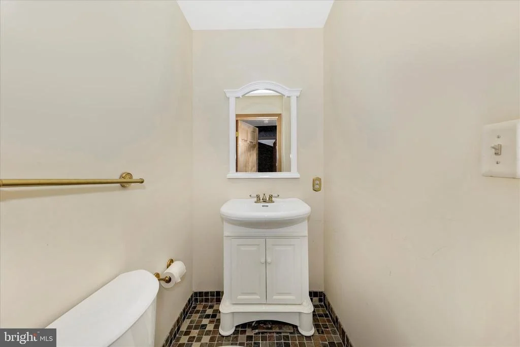 Photo of 8204 BALL ROAD