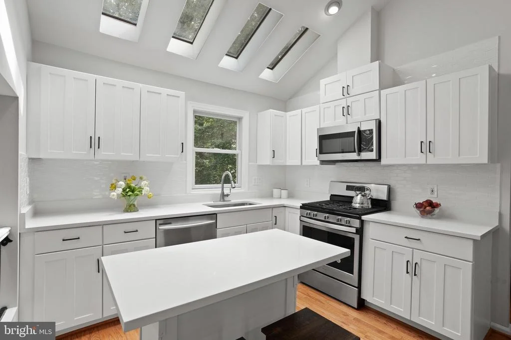 Photo of 1410 FALLSWOOD DRIVE