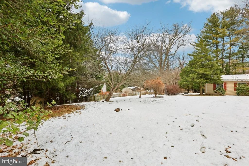 Photo of 24140 DOREEN DRIVE