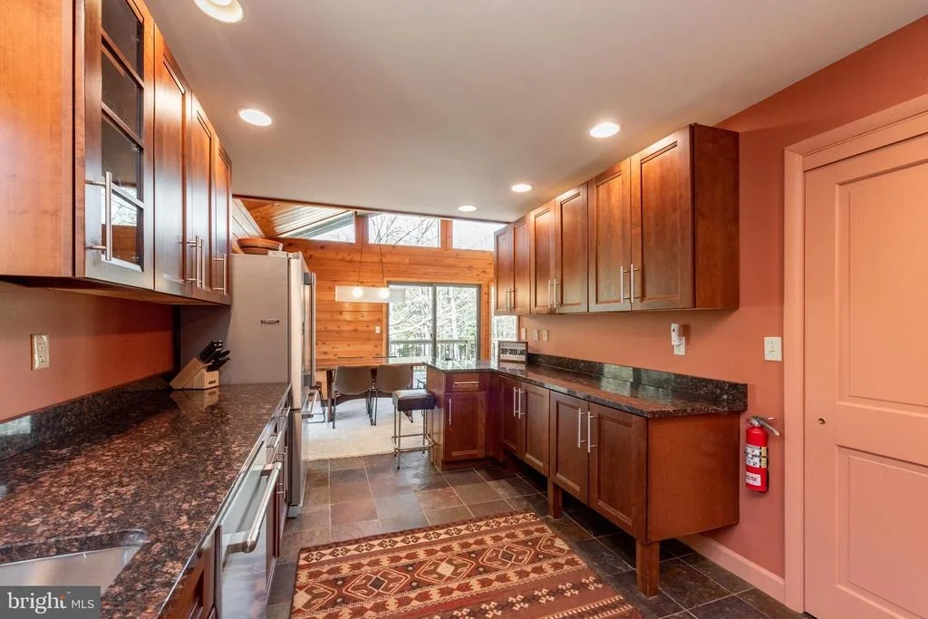 Photo of 106 LODGE CIRCLE
