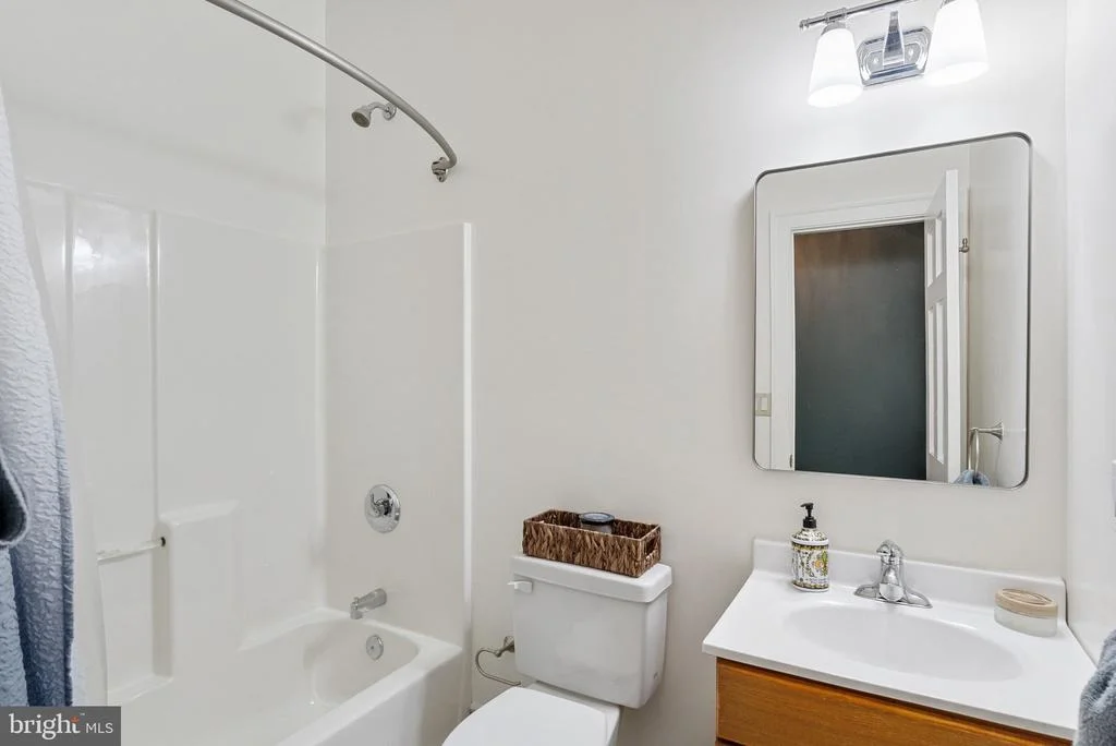 Photo of 3632 BAY DRIVE