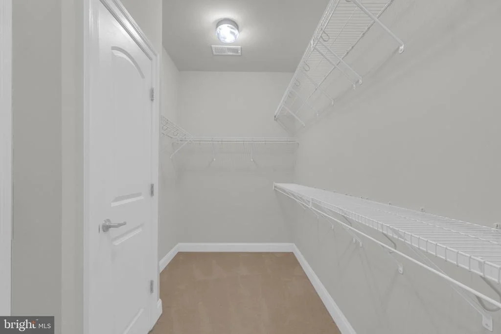 Photo of 42706 CHISHOLM