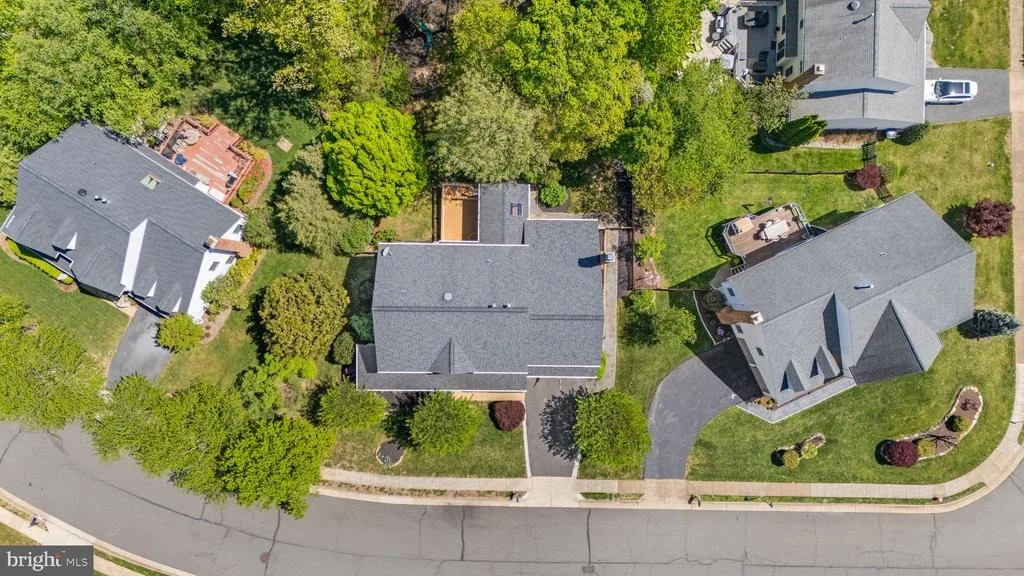 Photo of 817 KENNETH PLACE SE