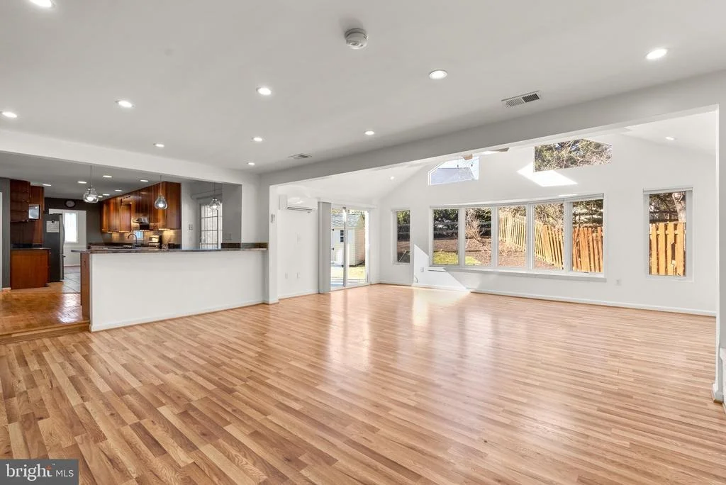 Photo of 4425 THORNHURST DRIVE