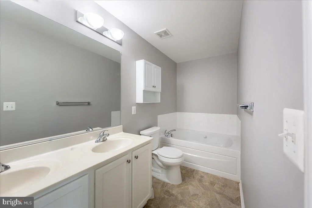 Photo of 17124 MAGIC MOUNTAIN DRIVE