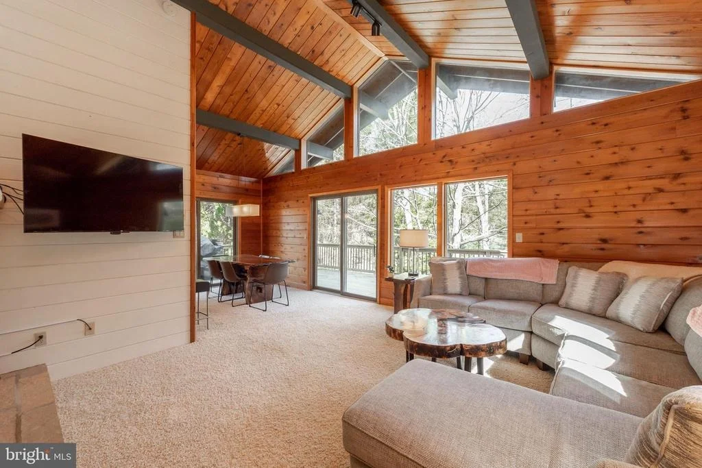 Photo of 106 LODGE CIRCLE