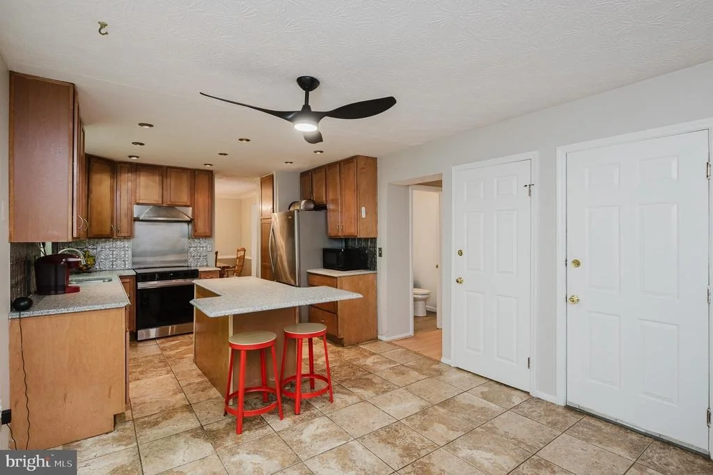 Photo of 414 ABBEY CIRCLE