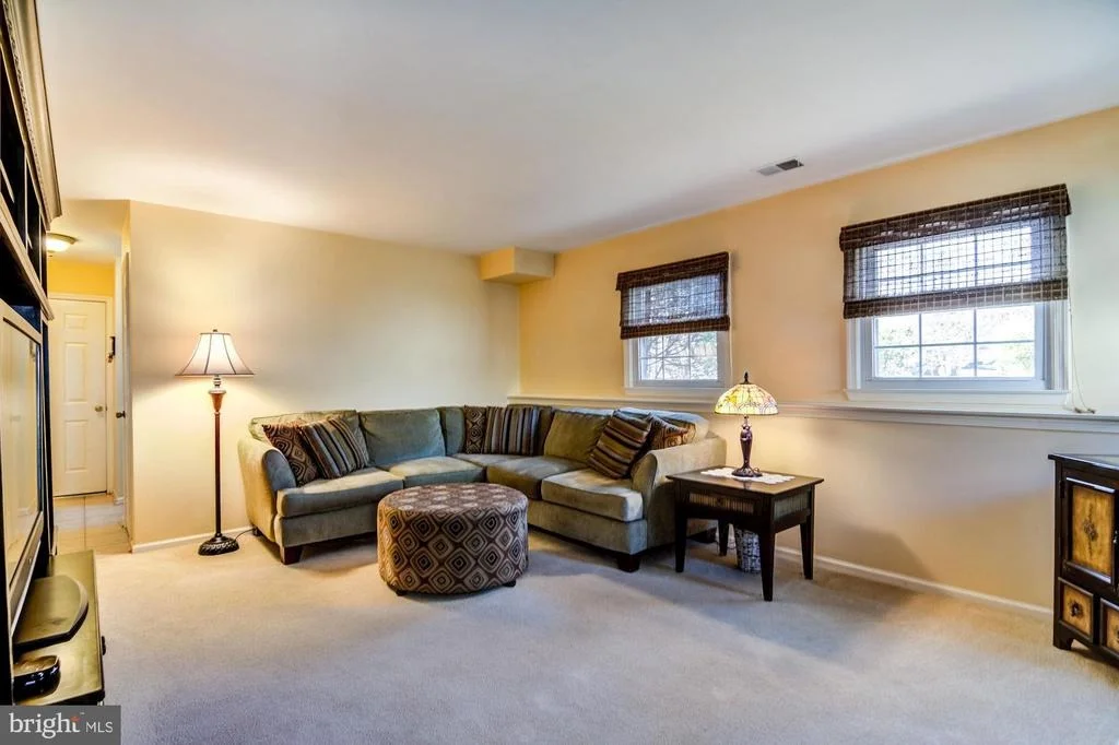 Photo of 9612 SHIPWRIGHT DRIVE