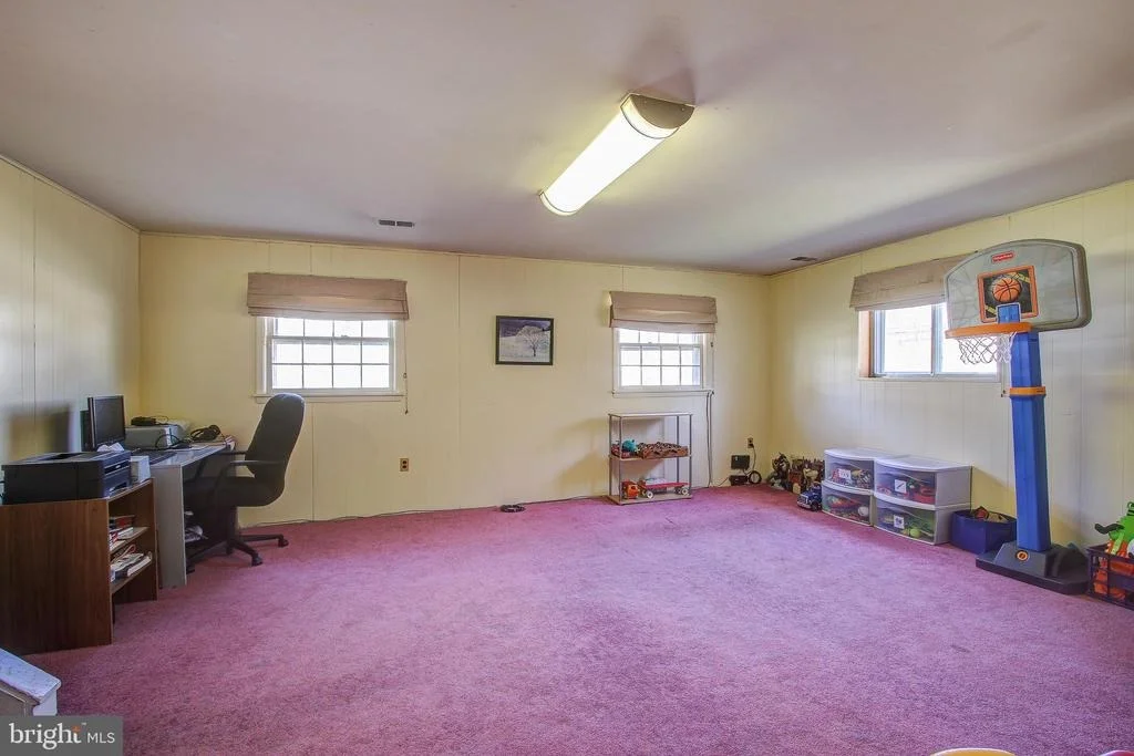 Photo of 906 LAMBERTON DRIVE