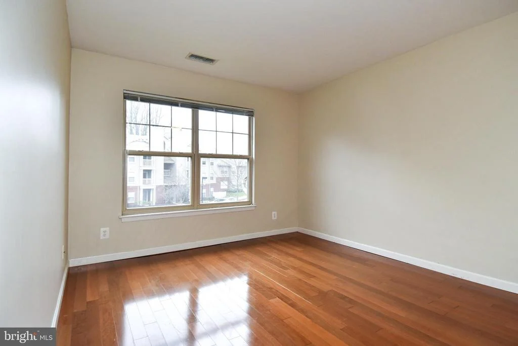 Photo of Unit 1782E at 1782 JONATHAN WAY