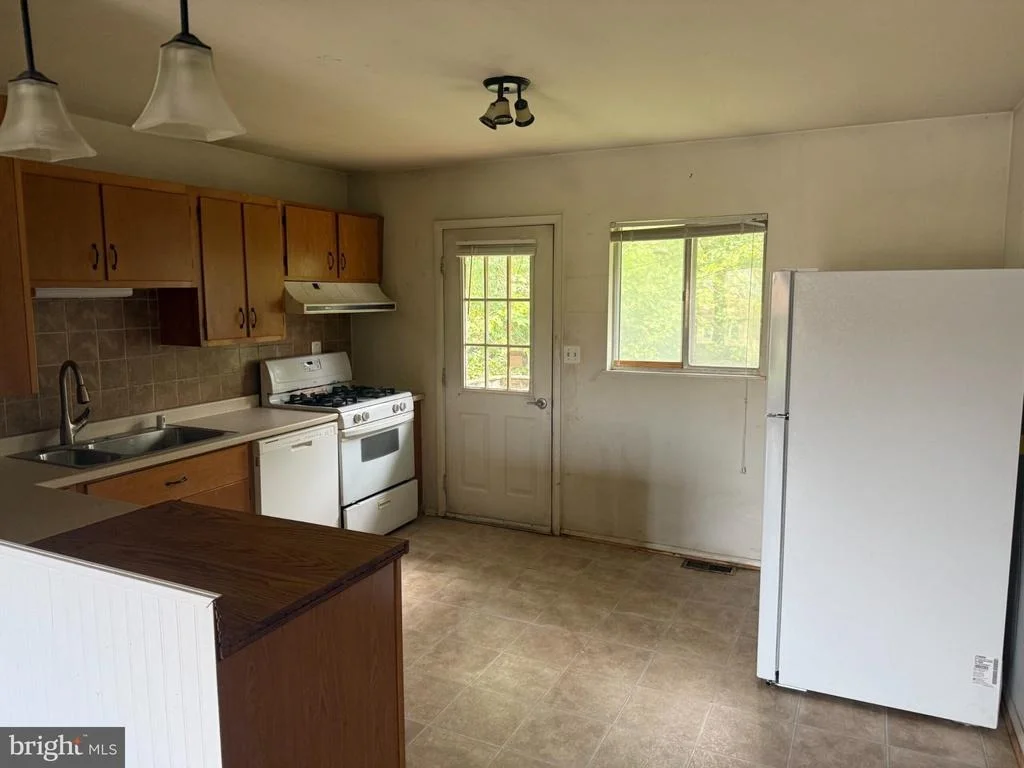 Photo of 400 CARROLLTON DRIVE