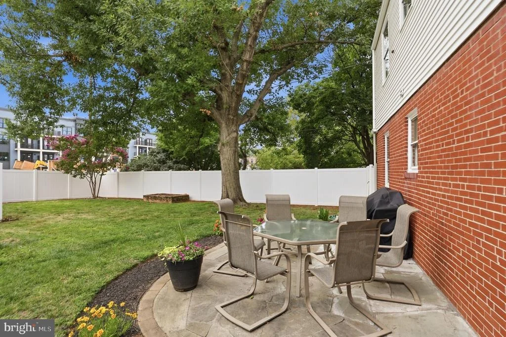 Photo of 412 CARROLL PARKWAY