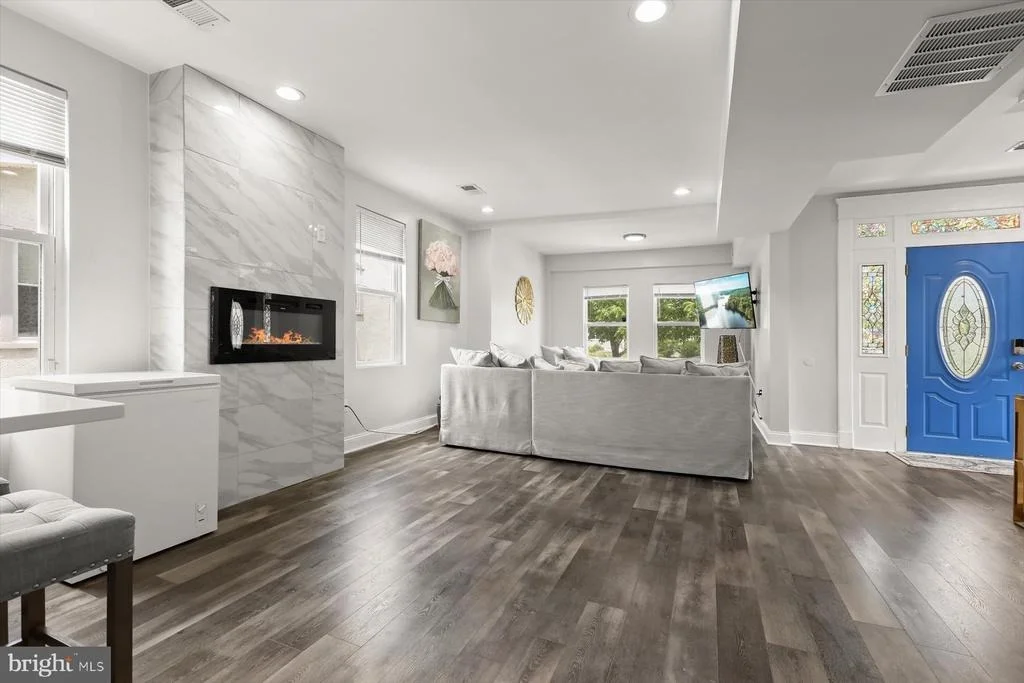 Photo of 3205 GIBBONS AVENUE
