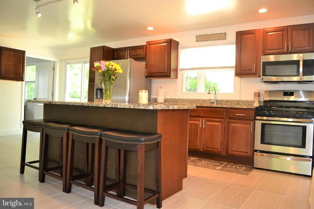 Photo of 617 LONGVIEW DRIVE