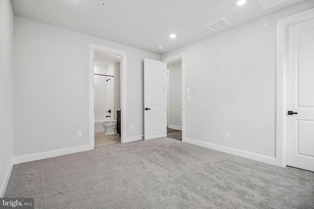 Photo of 1423 CRANESBILL LANE