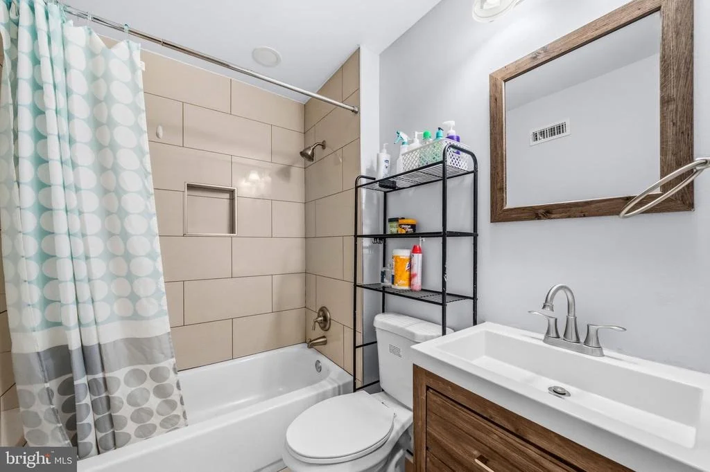 Photo of 8707 DELPHI DRIVE
