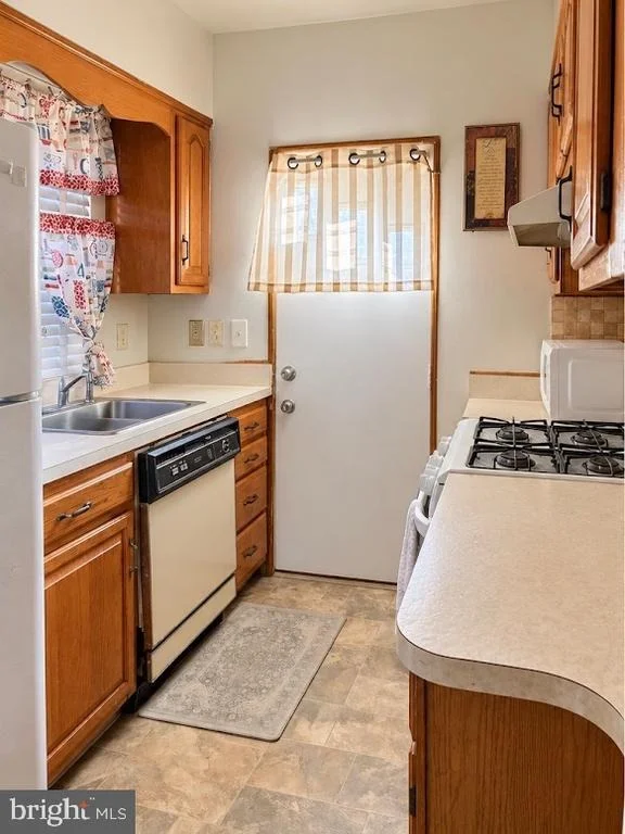 Photo of 4127 SAINT THOMAS AVENUE