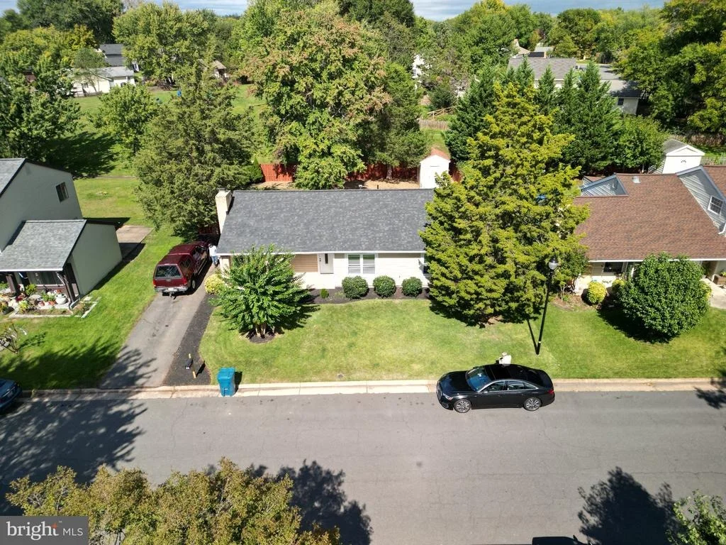 Photo of 157 S FOX ROAD S