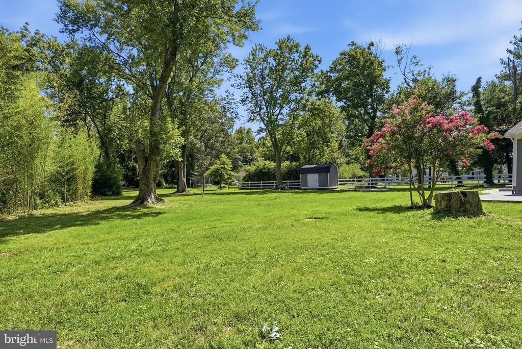 Photo of 1211 LINTON LANE