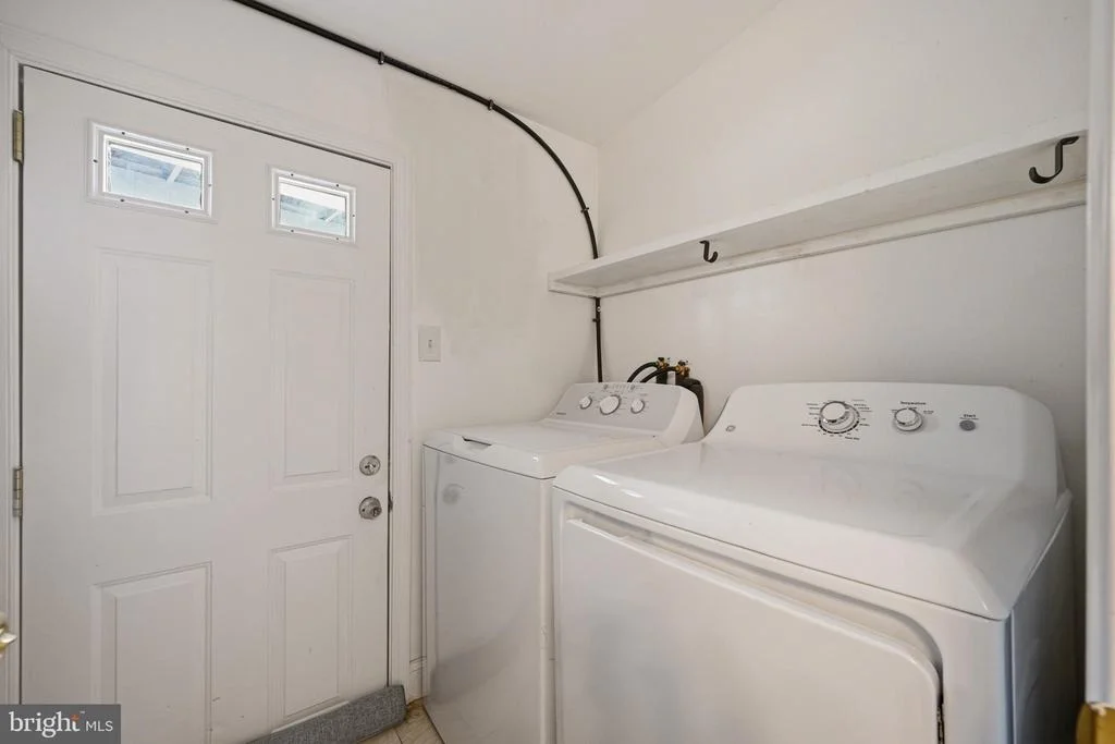 Photo of 1815 GLENARM ROAD