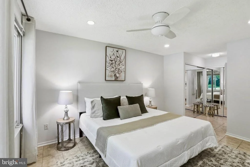 Photo of Unit A at 11737 SUMMERCHASE CIRCLE