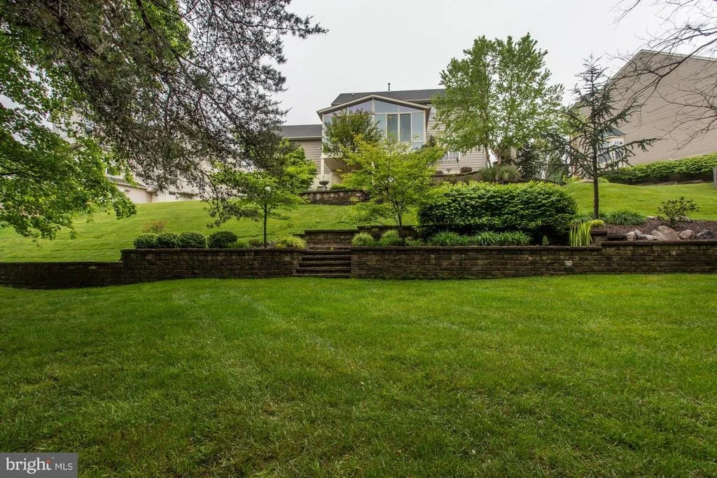 Photo of 5928 SPRING LEAF COURT