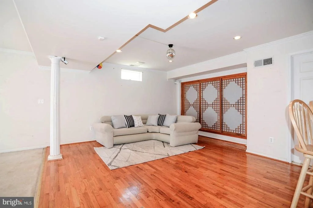 Photo of 13641 HOBART DRIVE