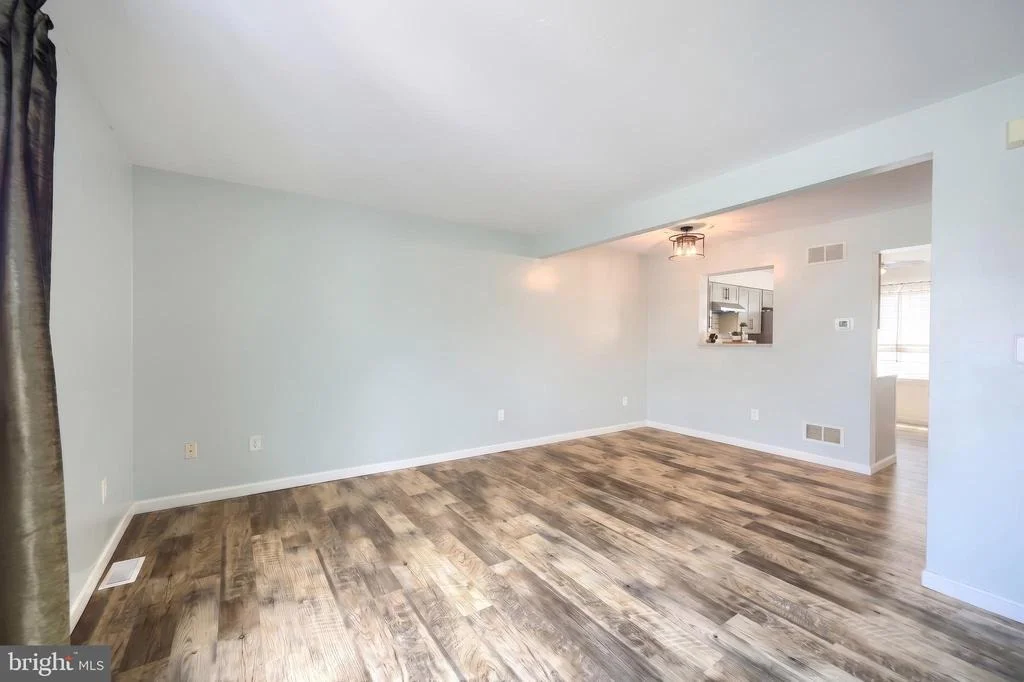 Photo of 24 SQUIRE CIRCLE