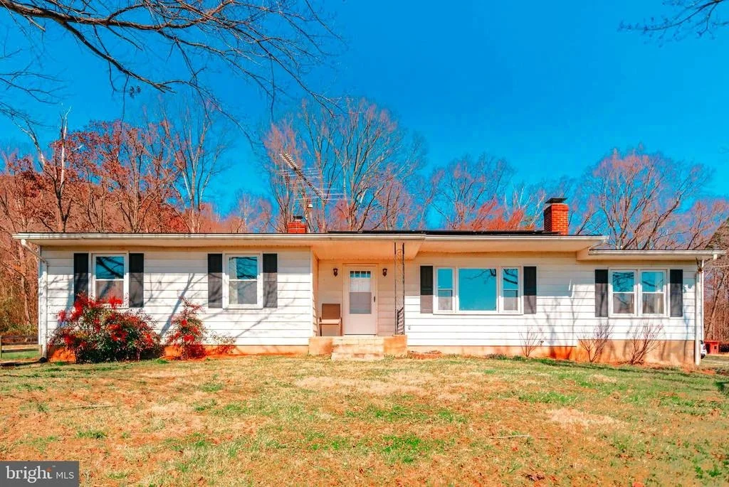 Photo of 3279 THOROUGHFARE ROAD