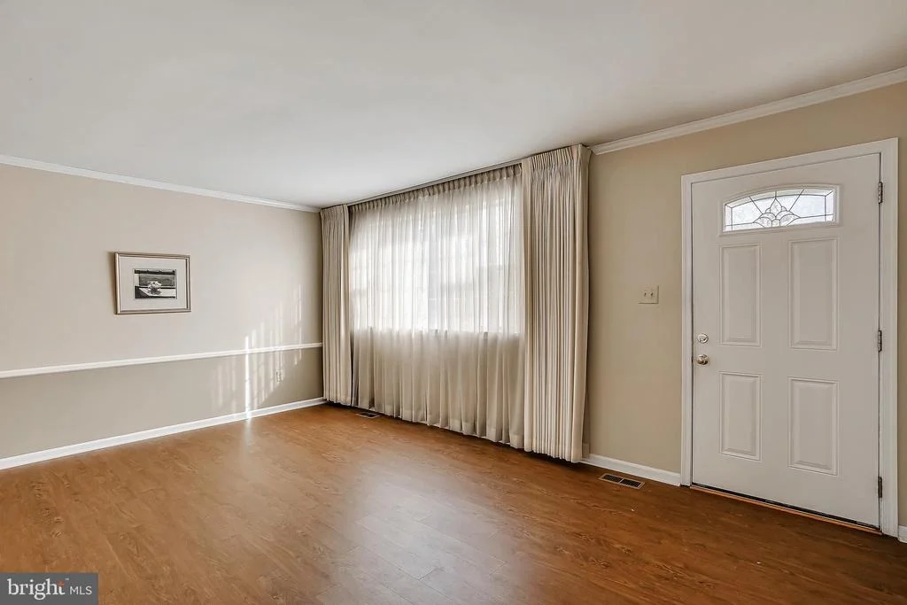 Photo of 9109 ROUNDLEAF WAY