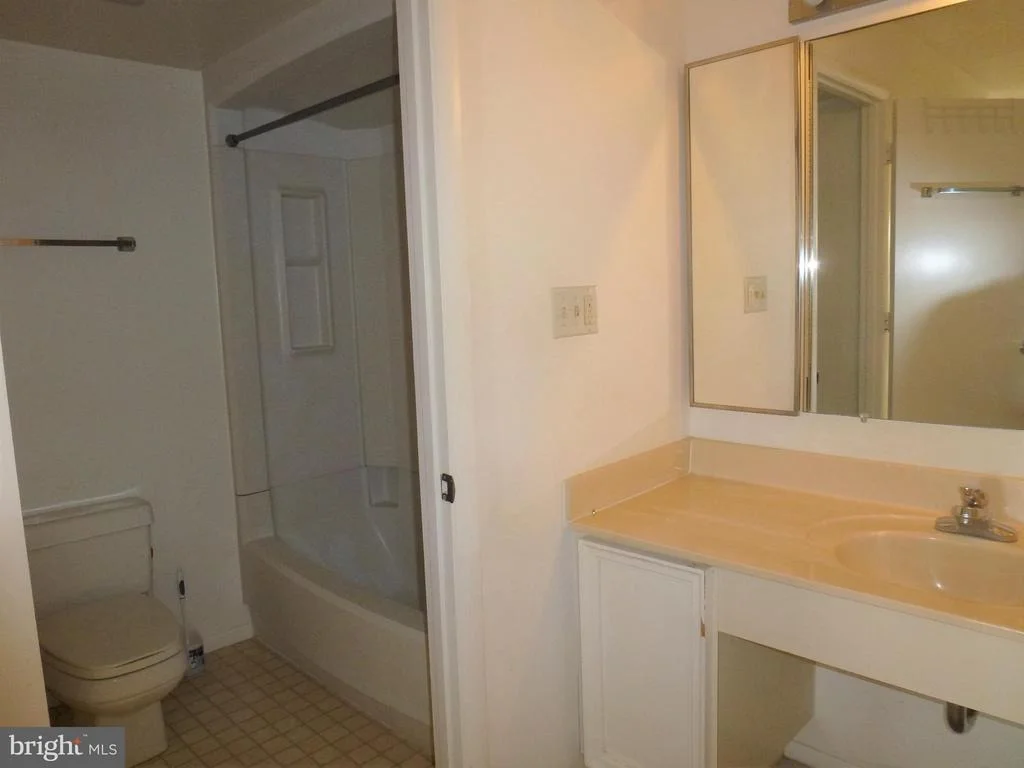 Photo of Unit 3701 at 15115 INTERLACHEN DRIVE