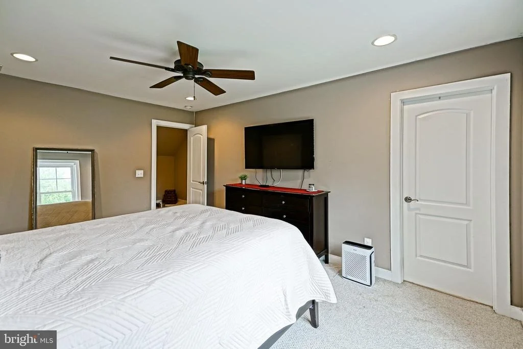 Photo of 35494 RED TAIL ROAD
