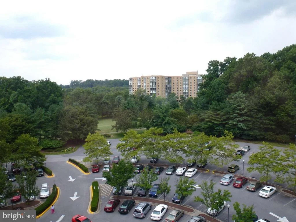 Photo of Unit 803 at 15100 INTERLACHEN DRIVE