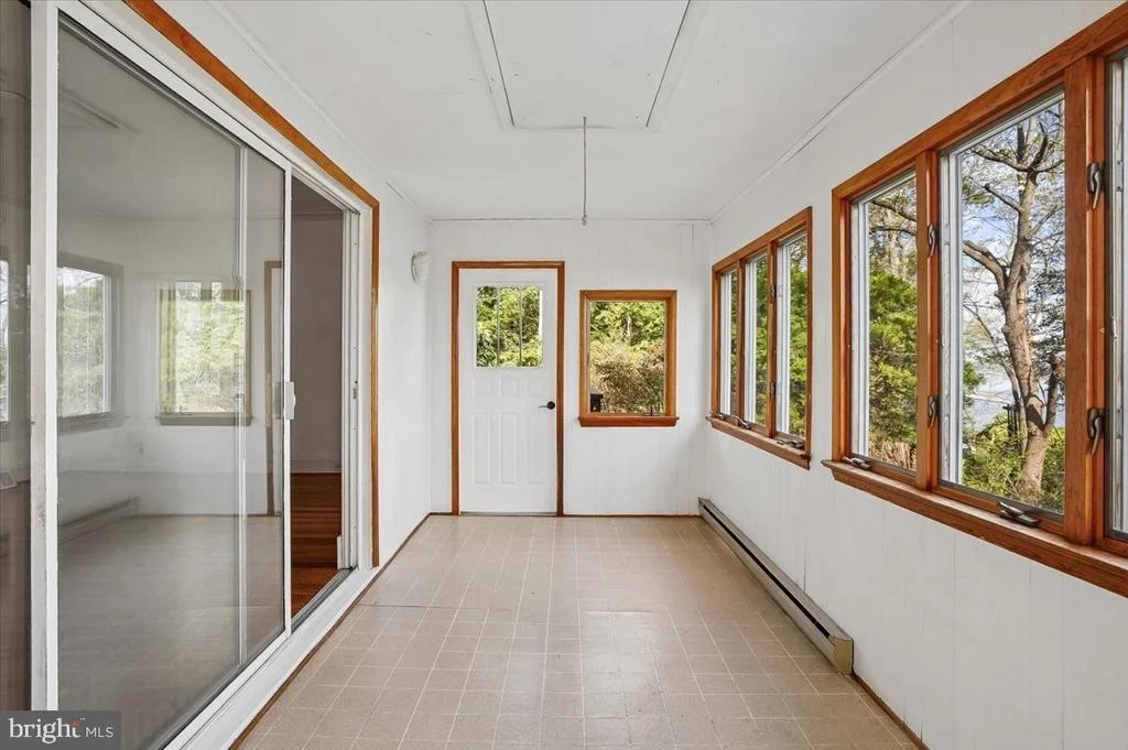 Photo of 322 CLOPSTON HILL