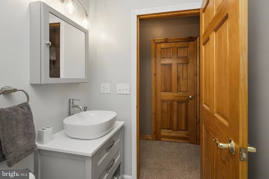 Photo of 607 PIN OAK CIRCLE