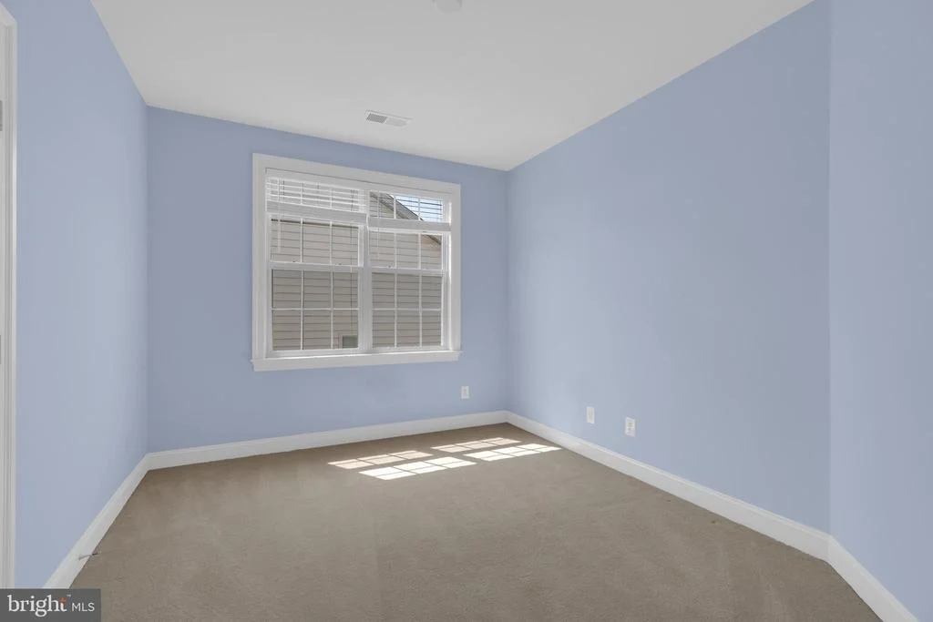 Photo of 42706 CHISHOLM