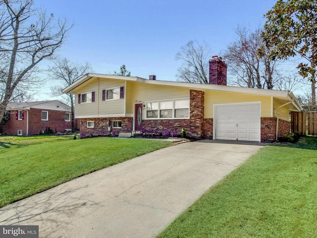 Photo of 6013 TOBY DRIVE