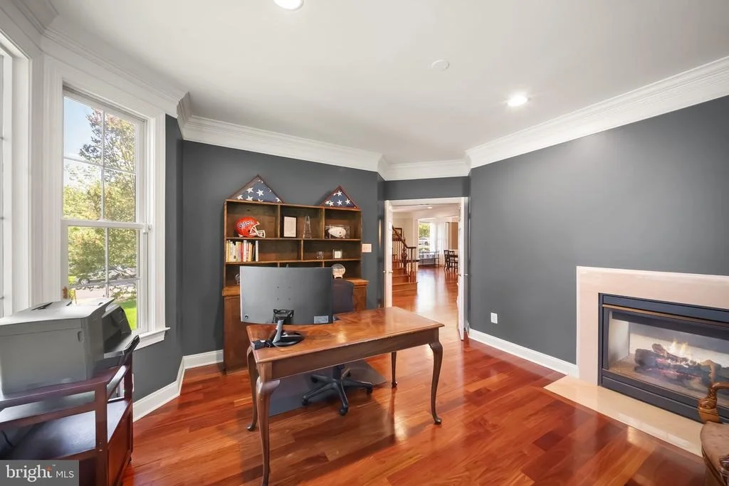 Photo of 43916 RIVERPOINT DRIVE
