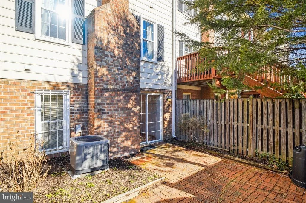 Photo of Unit 38 at 1046 WINDRUSH LANE