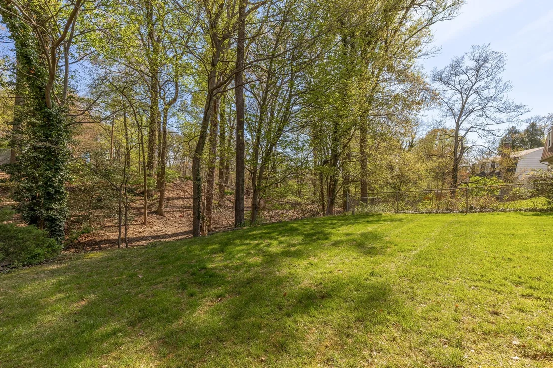 Photo of 1005 RUPPERT ROAD