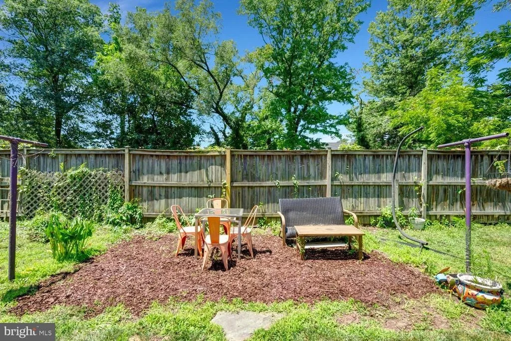 Photo of 6806 SMITHWAY DRIVE